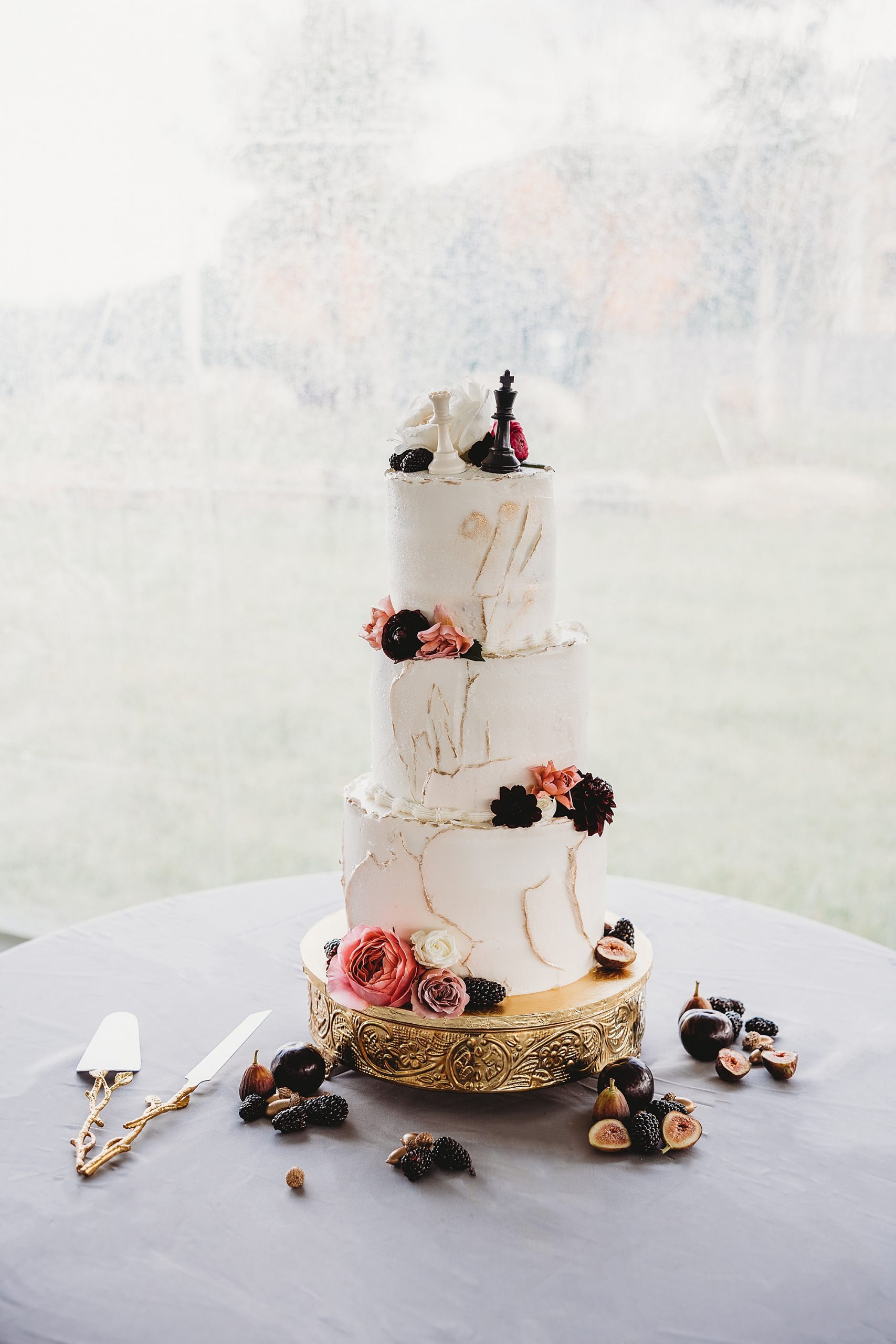 wedding photography; wedding cake design