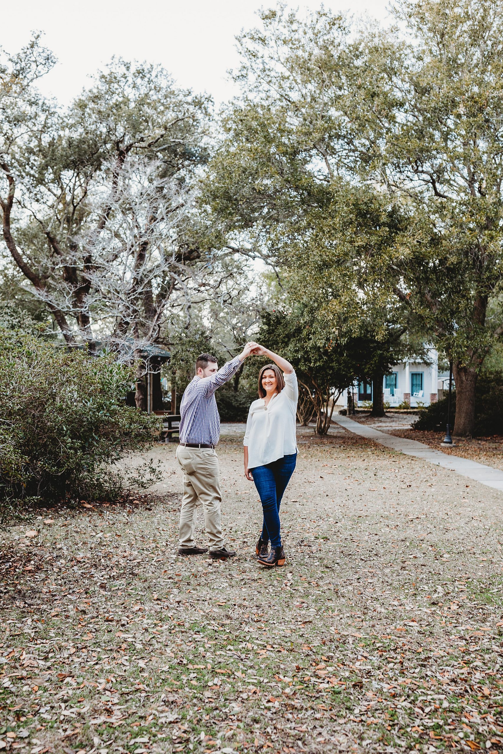 best photo locations for engagement session